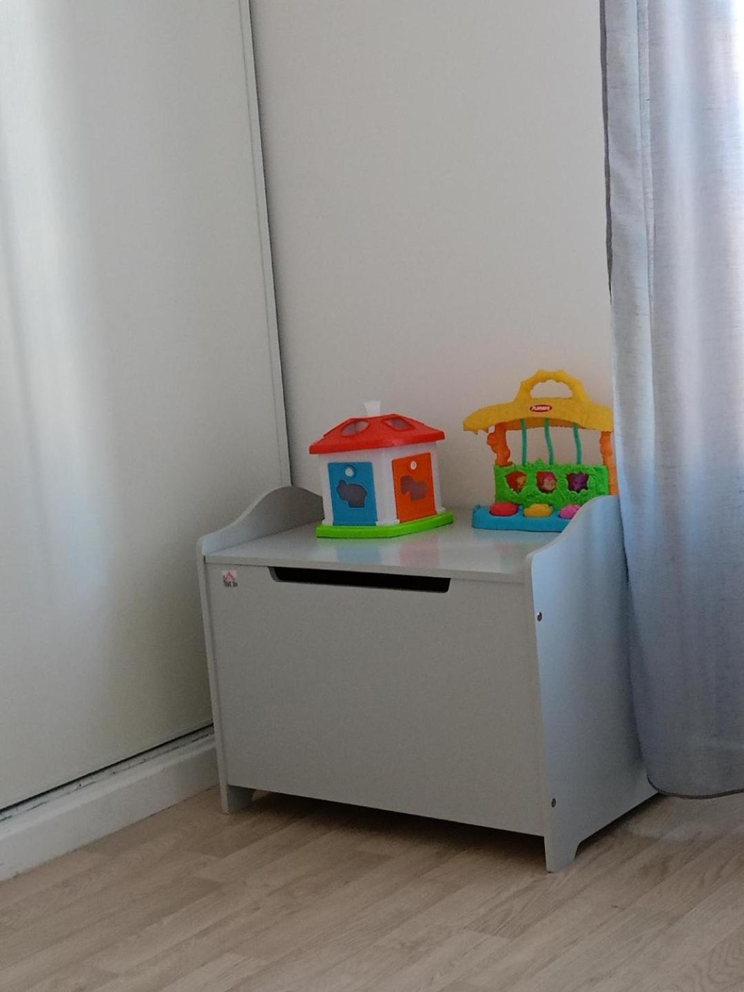 Superbe Appartement ,Proche De Paris, Dans Residence Privee , Ideal Familles, Parking Et Wifi Gratuits! ! ! ヴィトリー・シュル・セーヌ エクステリア 写真