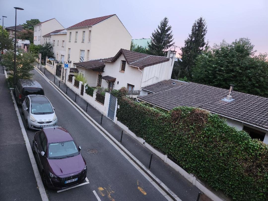 Superbe Appartement ,Proche De Paris, Dans Residence Privee , Ideal Familles, Parking Et Wifi Gratuits! ! ! ヴィトリー・シュル・セーヌ エクステリア 写真