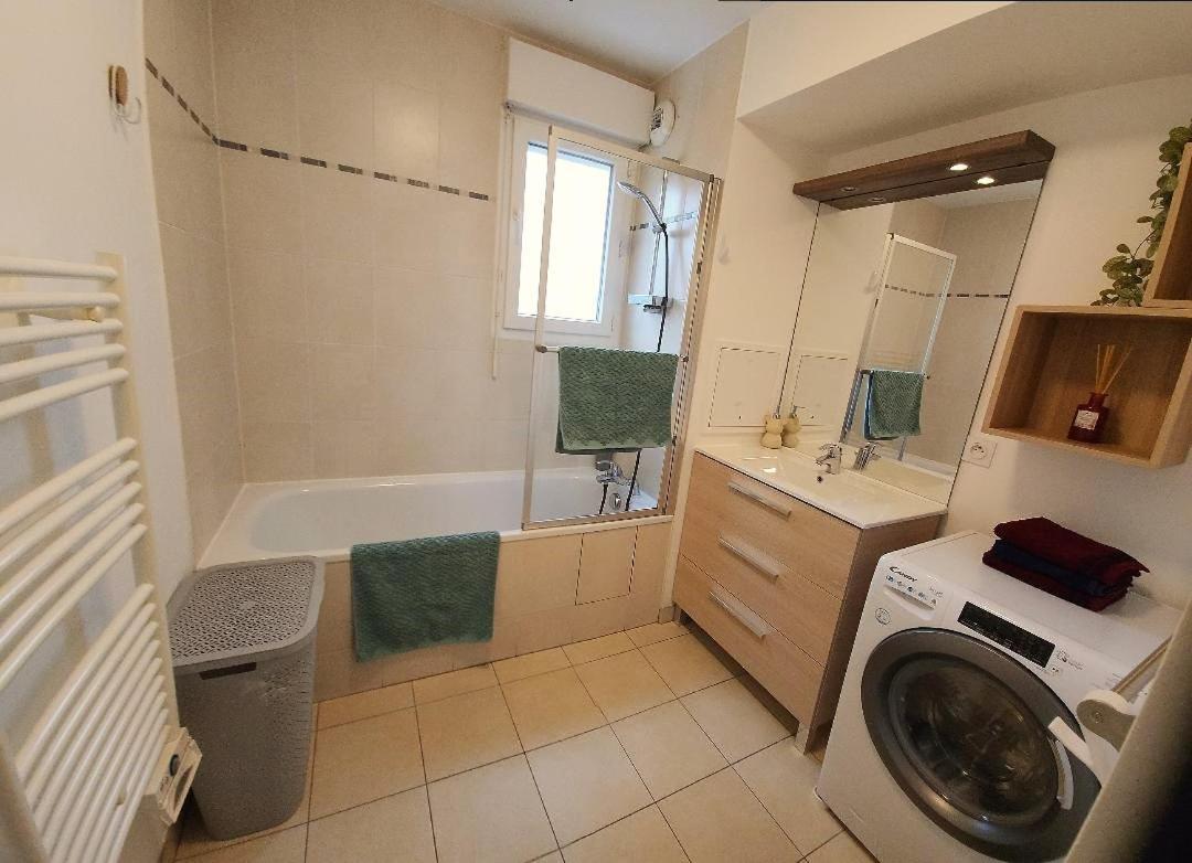 Superbe Appartement ,Proche De Paris, Dans Residence Privee , Ideal Familles, Parking Et Wifi Gratuits! ! ! ヴィトリー・シュル・セーヌ エクステリア 写真